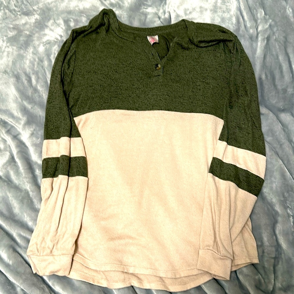 No Boundaries XXXL/3XG Long Sleeve